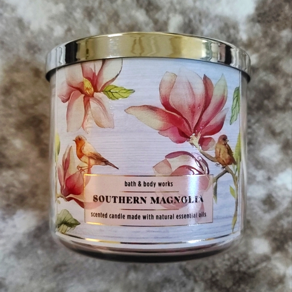 Southern Magnolia 14.5oz 3-wick BBW candle